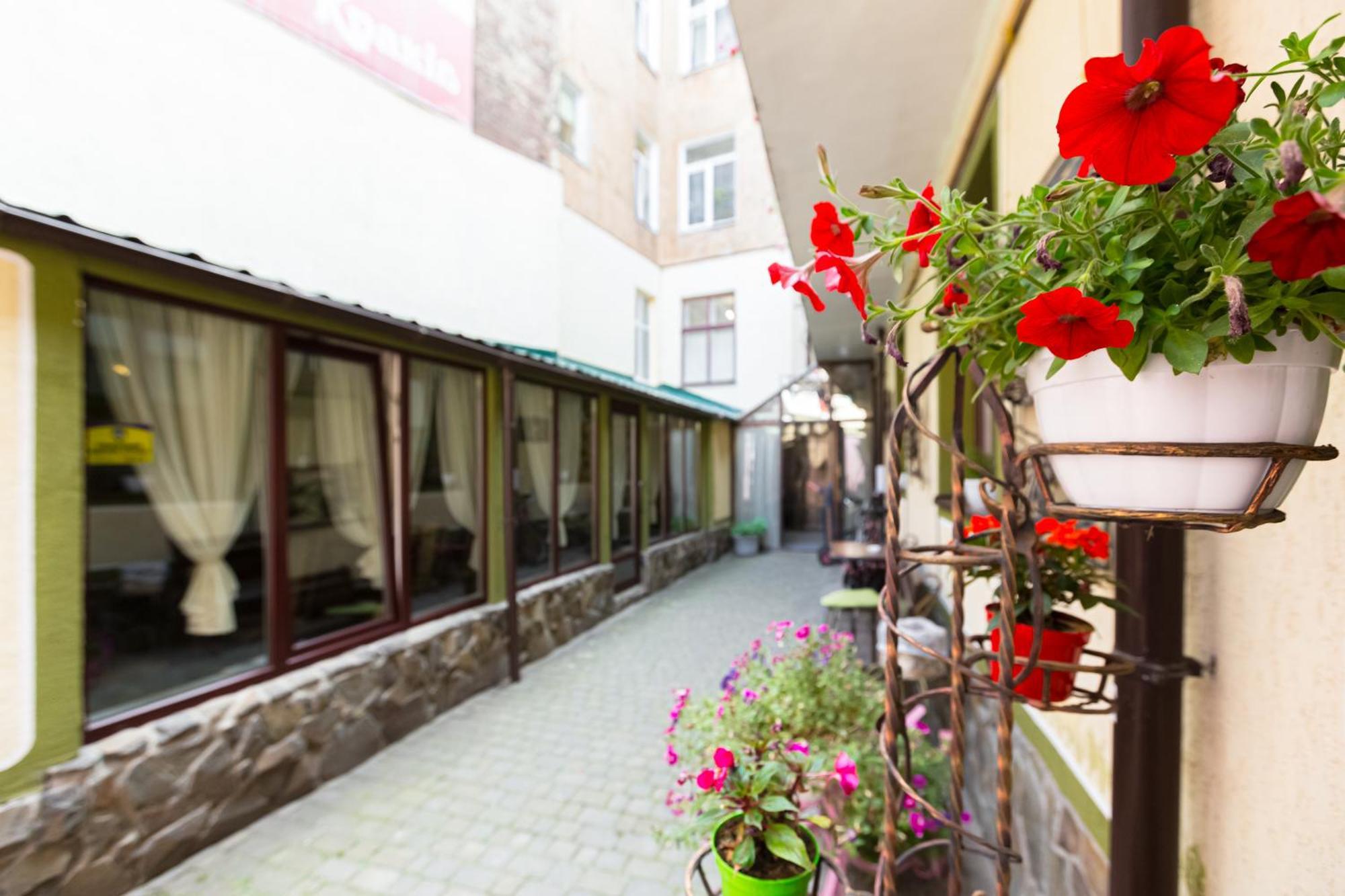 Hotel Staryi Krakiv Leópolis Exterior foto